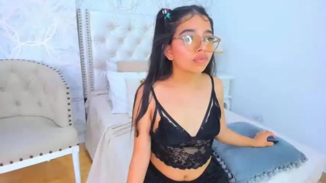 Image 11 of melodyspencer Stream on Chaturbate on 18 months ago