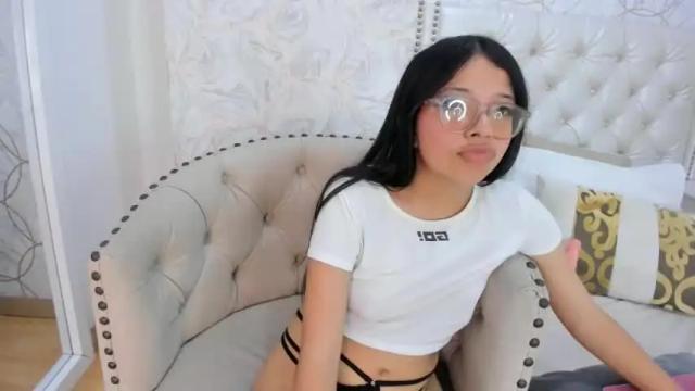 Image 10 of melodyspencer Stream on Chaturbate on 18 months ago