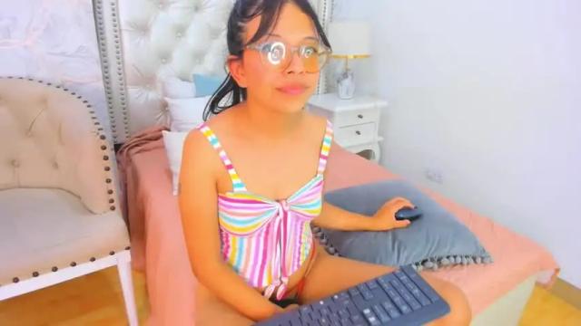 Image 3 of melodyspencer Stream on Chaturbate on 18 months ago