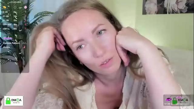 Image 4 of melodyys Stream on Chaturbate on 1 month ago