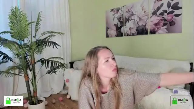 Image 12 of melodyys Stream on Chaturbate on 26 days ago