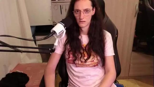 Image 11 of memikouki Stream on Chaturbate on 5 days ago