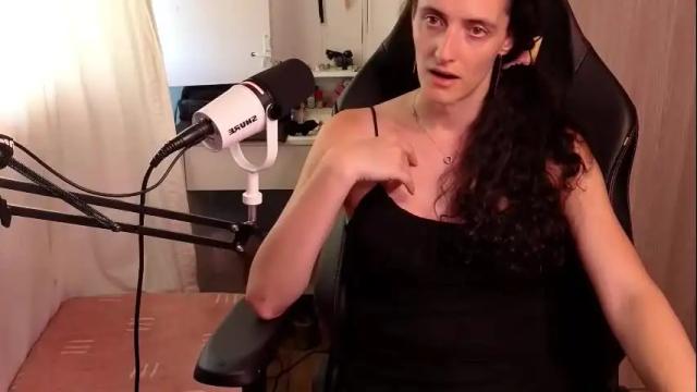 Image 8 of memikouki Stream on Chaturbate on 3 months ago