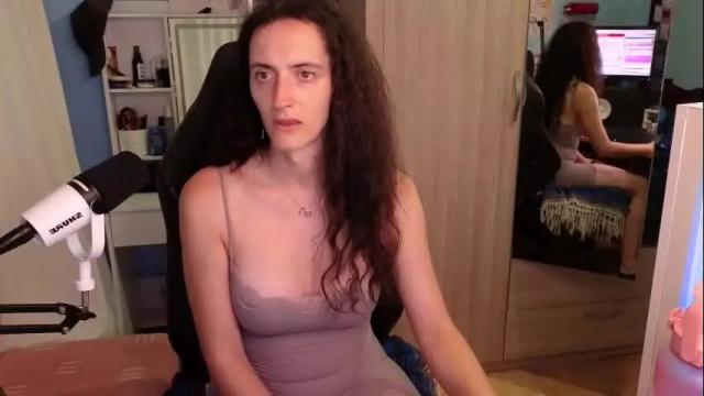 Image 10 of memikouki Stream on Chaturbate on 3 months ago