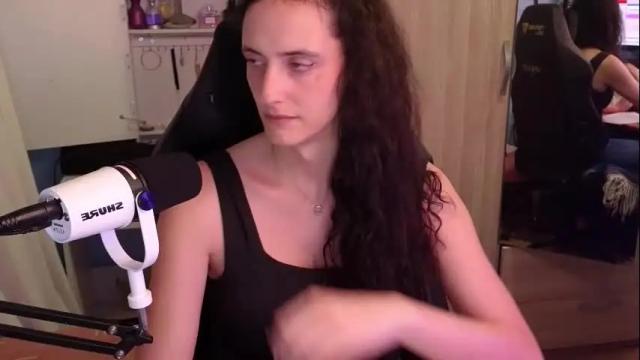 Image 10 of memikouki Stream on Chaturbate on 3 months ago