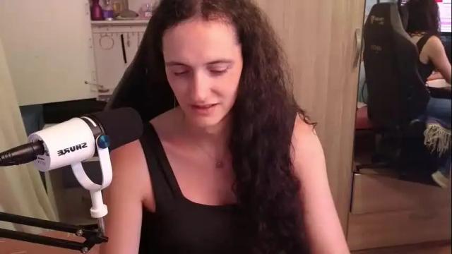 Image 12 of memikouki Stream on Chaturbate on 3 months ago