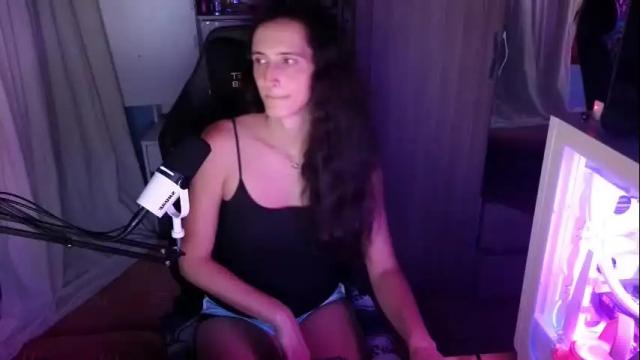 Image 12 of memikouki Stream on Chaturbate on 3 months ago