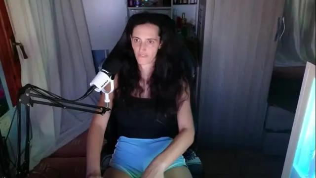 Image 4 of memikouki Stream on Chaturbate on 3 months ago