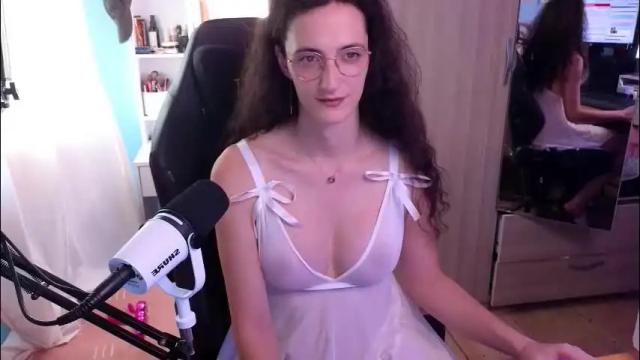 Image 12 of memikouki Stream on Chaturbate on 2 months ago
