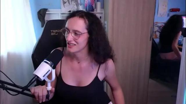Image 11 of memikouki Stream on Chaturbate on 2 months ago