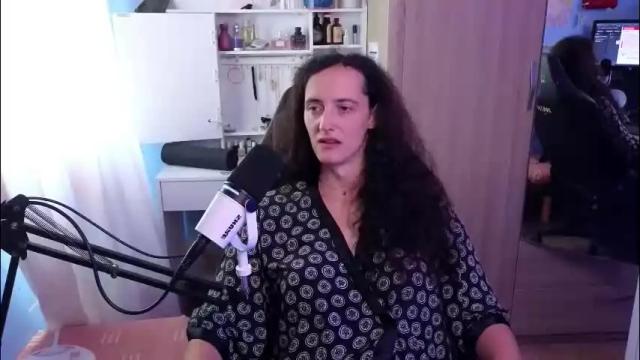 Image 3 of memikouki Stream on Chaturbate on 2 months ago