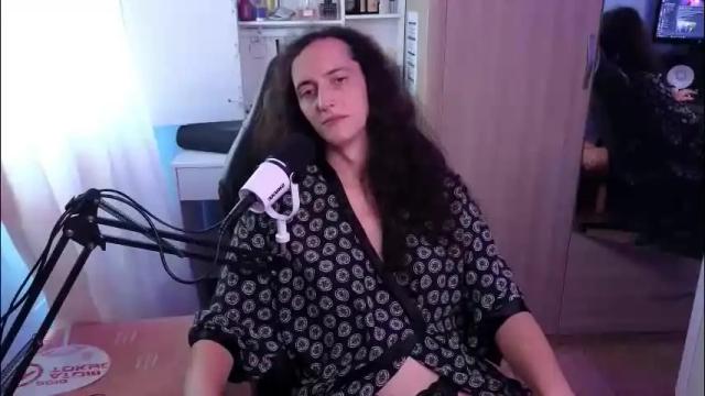 Image 6 of memikouki Stream on Chaturbate on 2 months ago