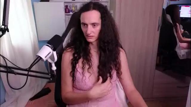 Image 7 of memikouki Stream on Chaturbate on 1 month ago