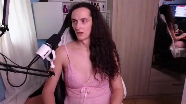 Thumbnail 3, memikouki's Stream at Chaturbate, 1 month ago