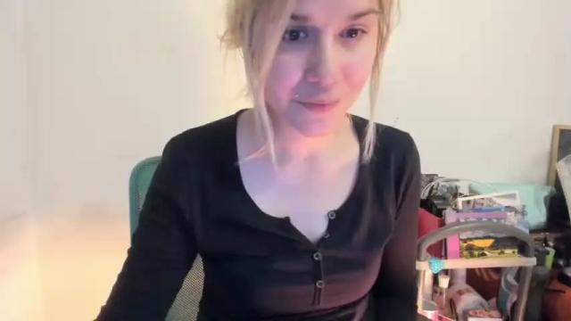 Thumbnail 3, meow________'s Stream at Chaturbate, 13 months ago