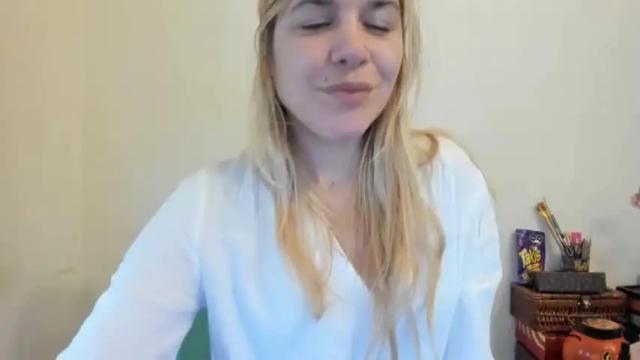Thumbnail 1, meow________'s Stream at Chaturbate, 17 months ago