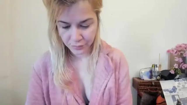 Thumbnail 1, meow________'s Stream at Chaturbate, 16 months ago