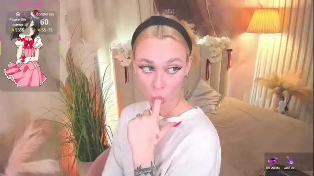 Image 6 of meow_amanda Stream on Chaturbate on 1 month ago
