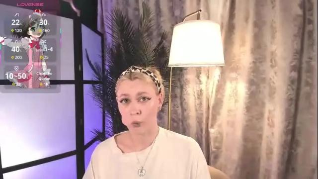 Image 6 of meow_amanda Stream on Chaturbate on 28 days ago
