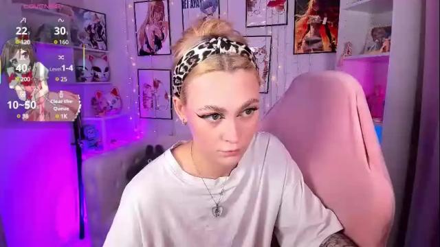 Image 2 of meow_amanda Stream on Chaturbate on 26 days ago