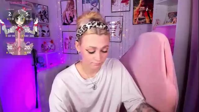 Image 3 of meow_amanda Stream on Chaturbate on 26 days ago