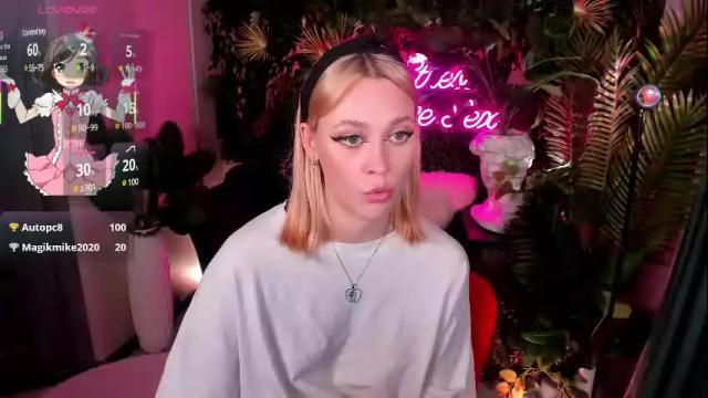 Image 7 of meow_amanda Stream on Chaturbate on 17 days ago