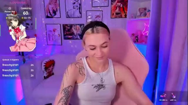 Image 10 of meow_amanda Stream on Chaturbate on 9 days ago
