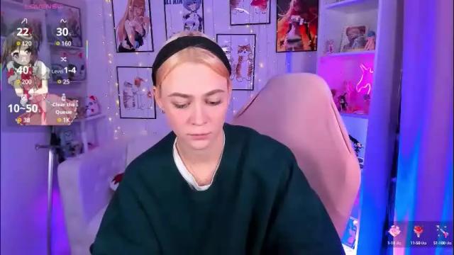 Image 2 of meow_amanda Stream on Chaturbate on 3 months ago