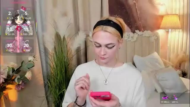 Image 3 of meow_amanda Stream on Chaturbate on 3 months ago