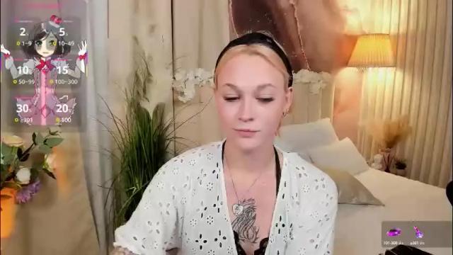 Image 4 of meow_amanda Stream on Chaturbate on 2 months ago