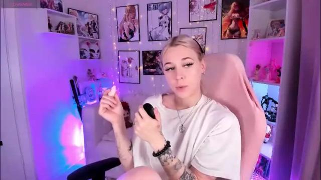 Image 2 of meow_amanda Stream on Chaturbate on 2 months ago