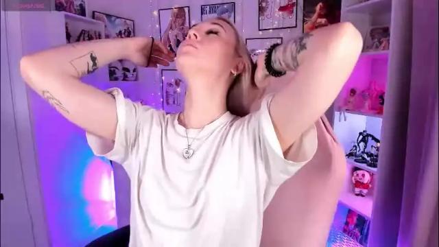 Image 3 of meow_amanda Stream on Chaturbate on 2 months ago