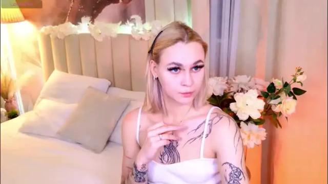 Image 3 of meow_amanda Stream on Chaturbate on 1 month ago