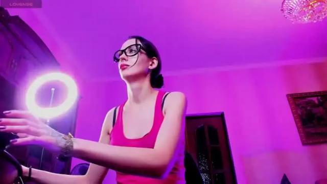 Image 3 of meow_lady Stream on Chaturbate on 15 months ago