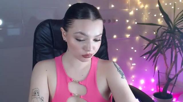 Image 2 of meow_lizz Stream on Chaturbate on 16 months ago