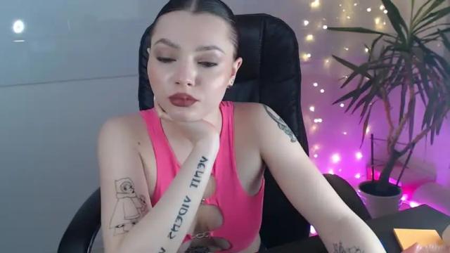 Image 4 of meow_lizz Stream on Chaturbate on 16 months ago