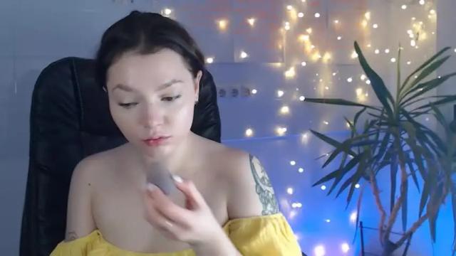Image 2 of meow_lizz Stream on Chaturbate on 16 months ago