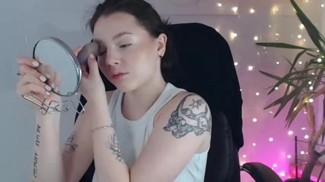 Image 4 of meow_lizz Stream on Chaturbate on 16 months ago