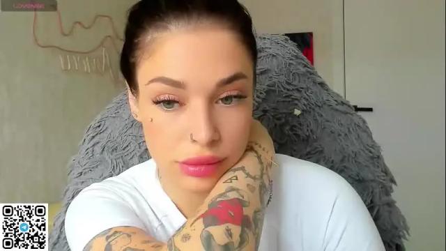 Image 2 of meow_moore Stream on Chaturbate on 1 month ago