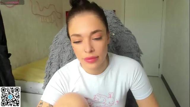 Image 7 of meow_moore Stream on Chaturbate on 1 month ago