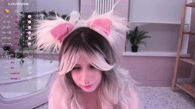 Thumbnail 3, meowflower's Stream at Chaturbate, 16 months ago