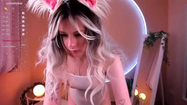 Thumbnail 1, meowflower's Stream at Chaturbate, 15 months ago