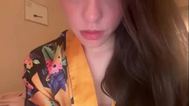 Image 4 of meowtimee Stream on Chaturbate on 19 months ago
