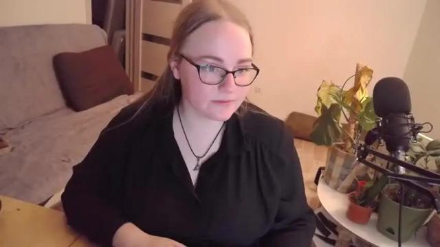 Image 4 of meowut Stream on Chaturbate on 13 months ago
