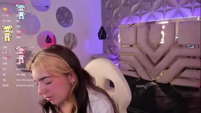 Image 7 of meraki_fraise Stream on Chaturbate on 1 month ago