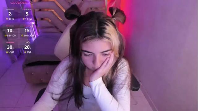 Image 7 of meraki_fraise Stream on Chaturbate on 21 days ago