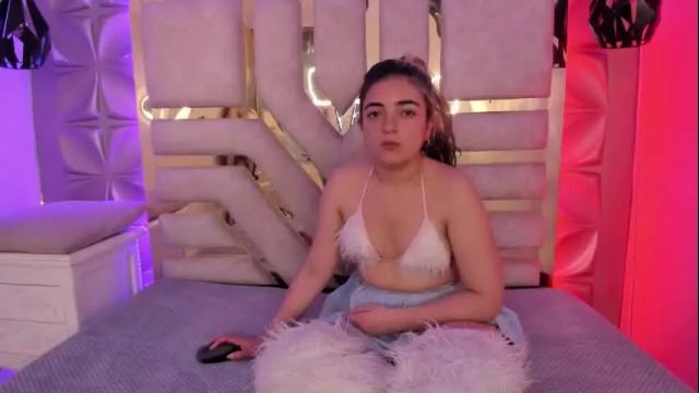Image 11 of meraki_fraise Stream on Chaturbate on 19 days ago