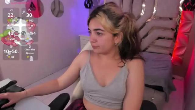 Image 10 of meraki_fraise Stream on Chaturbate on 17 days ago