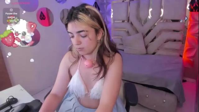 Image 11 of meraki_fraise Stream on Chaturbate on 13 days ago
