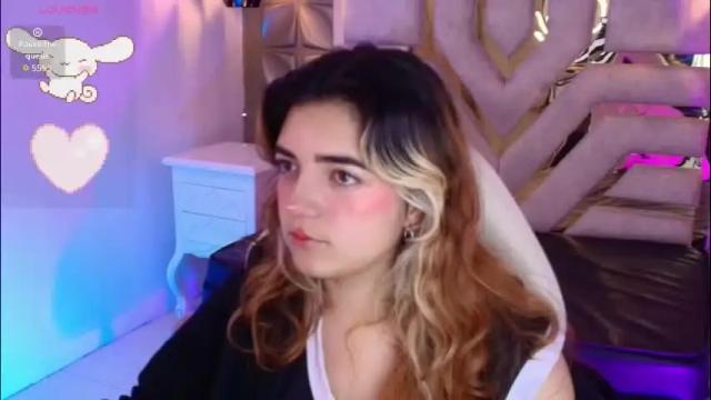 Image 11 of meraki_fraise Stream on Chaturbate on 27 days ago